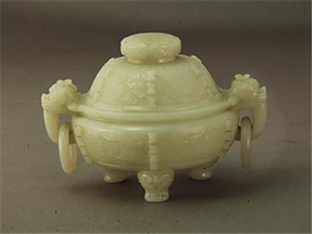  白玉兽耳活环盖炉 清（1644-1911年）